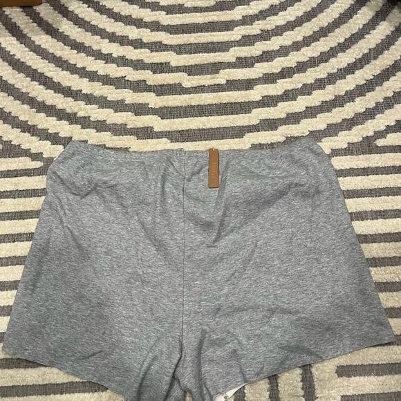 skims cotton fleece shorts ap-sho-0835 color heather gray - Picture 9 of 11